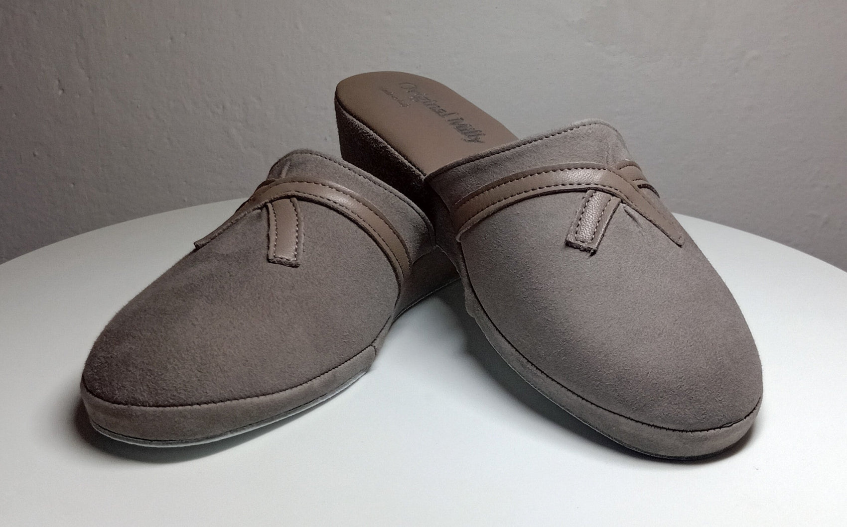 0022 Camoscio e Nappa Taupe Suola Bufalo Ciabatte da camera Donna Original Milly Made in Italy