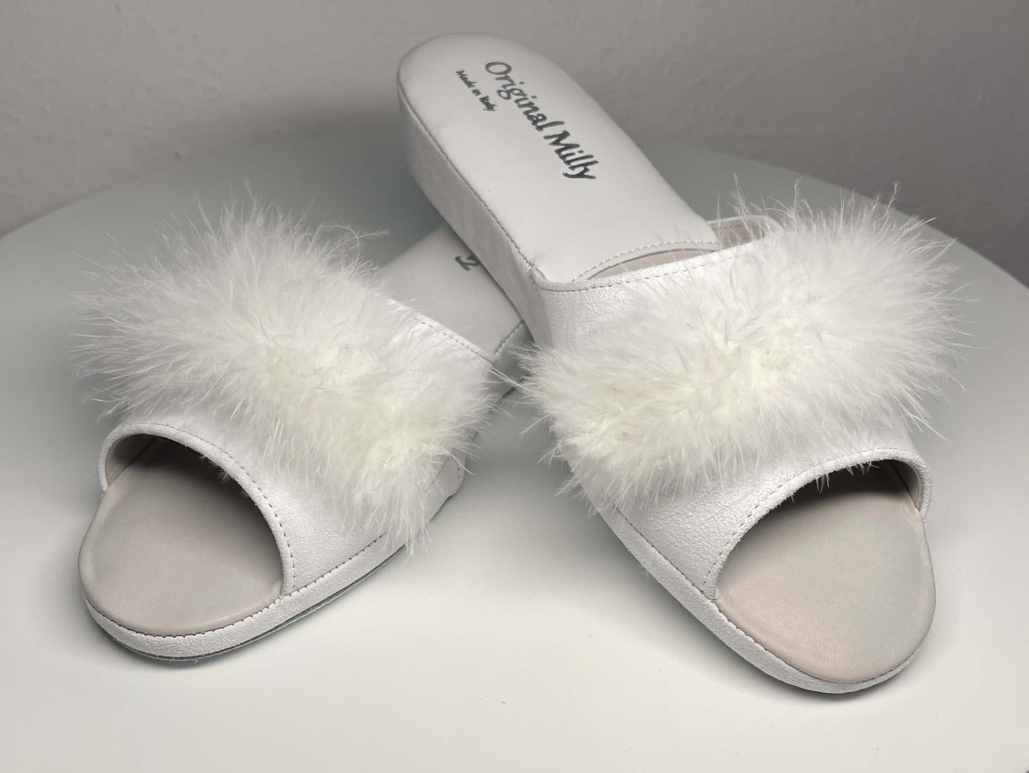 0028 Camoscio Bianco con Piuma Suola Bufalo Ciabatte da camera Donna Original Milly Made in Italy
