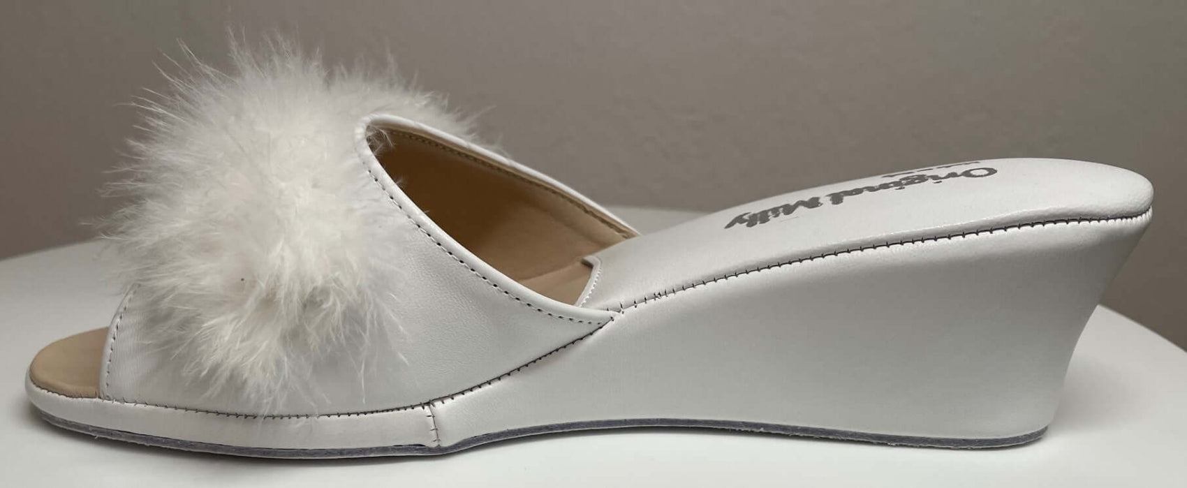 0102 Nappa e Camoscio Bianco con Piuma Suola Bufalo Ciabatte da camera Donna Original Milly Made in Italy
