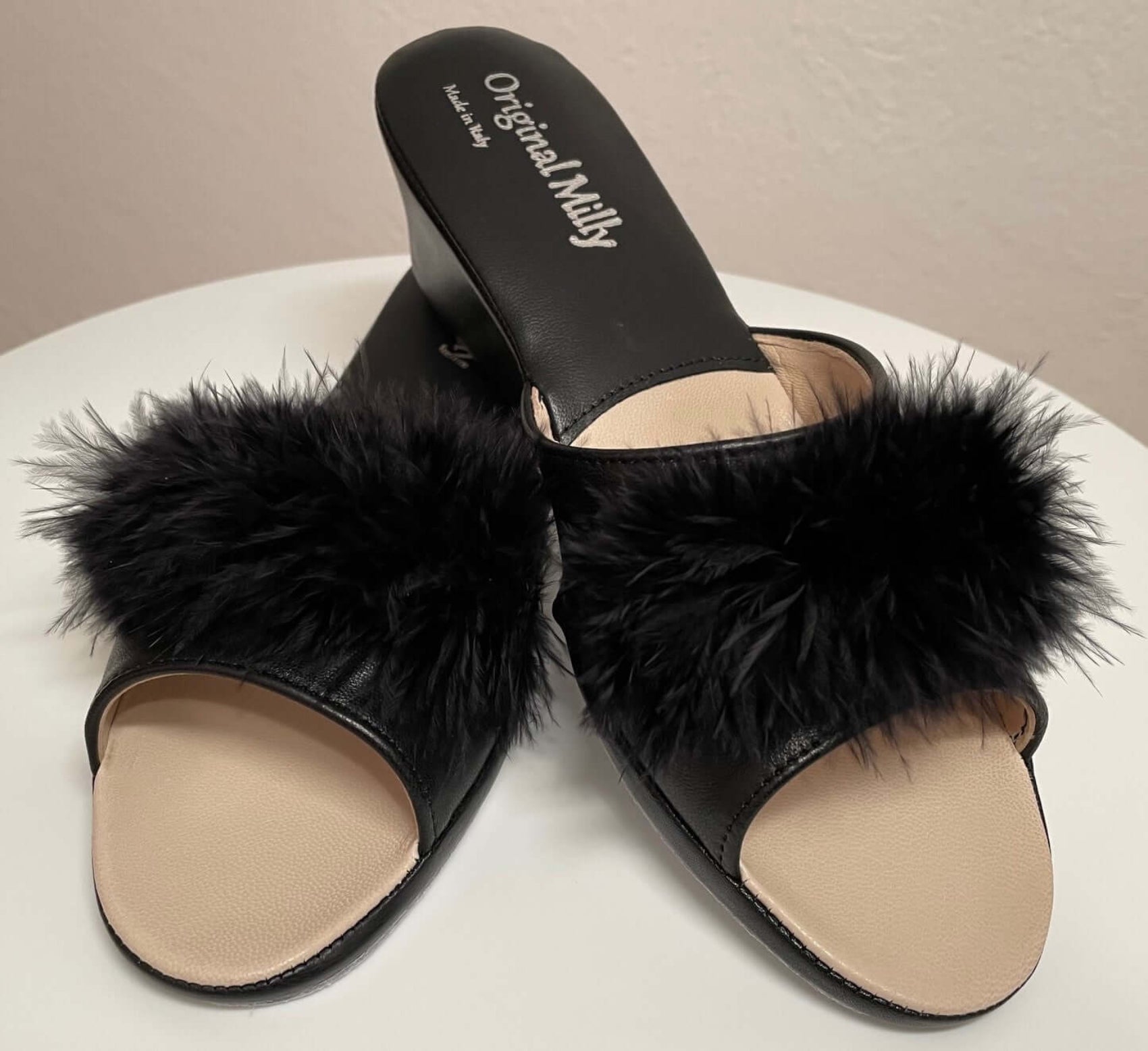 0102 Nappa e Camoscio Nero con Piuma Suola Bufalo Ciabatte da camera Donna Original Milly Made in Italy