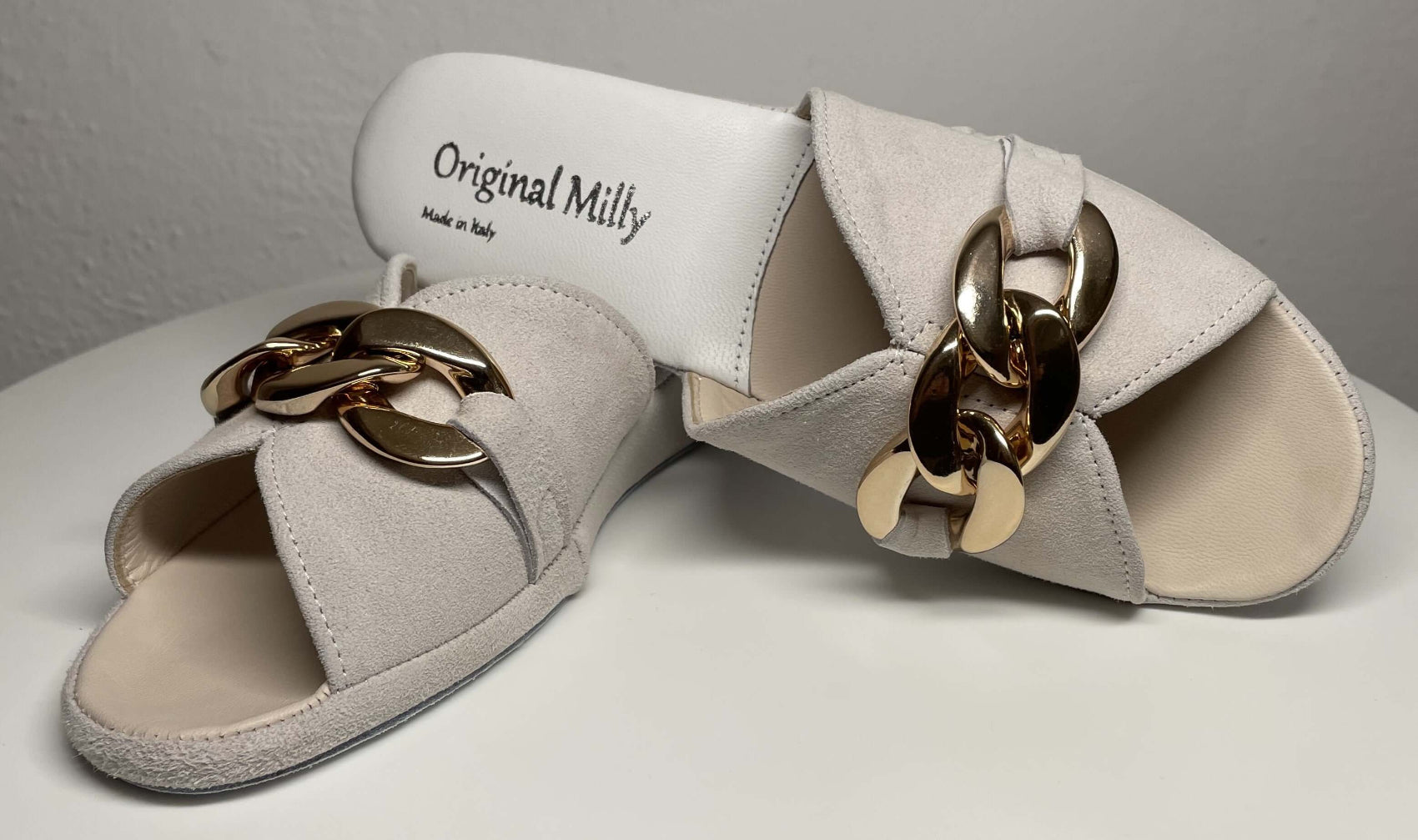 0106 Camoscio Bianco con catena in Oro Suola Bufalo Ciabatte da camera Donna Original Milly Made in Italy