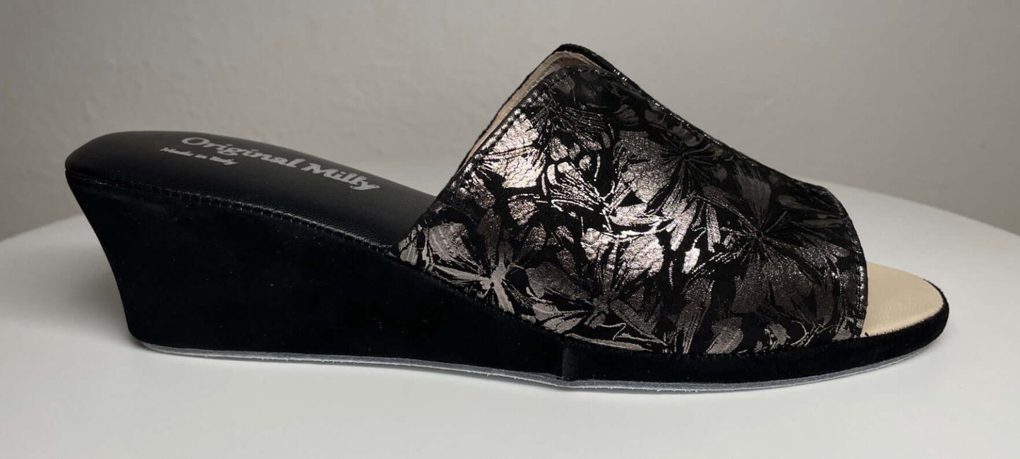 0112 Camoscio Nero a Fiori Suola Bufalo Ciabatte da camera Donna Original Milly Made in Italy