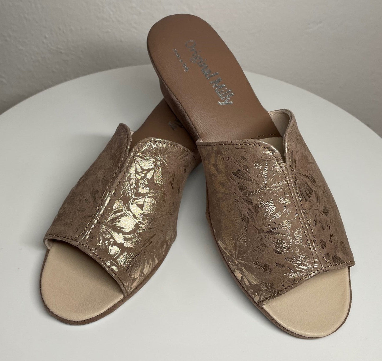 0112 Camoscio Taupe a Fiori Suola Bufalo Ciabatte da camera Donna Original Milly Made in Italy