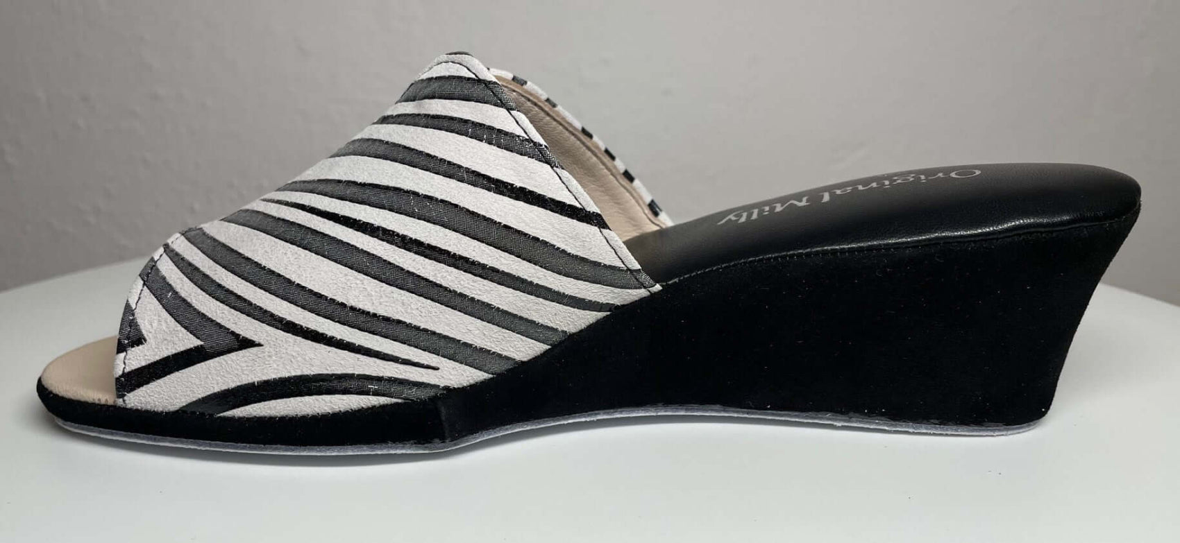 0112 Camoscio Zebrato Nero Suola Bufalo Ciabatte da camera Donna Original Milly Made in Italy