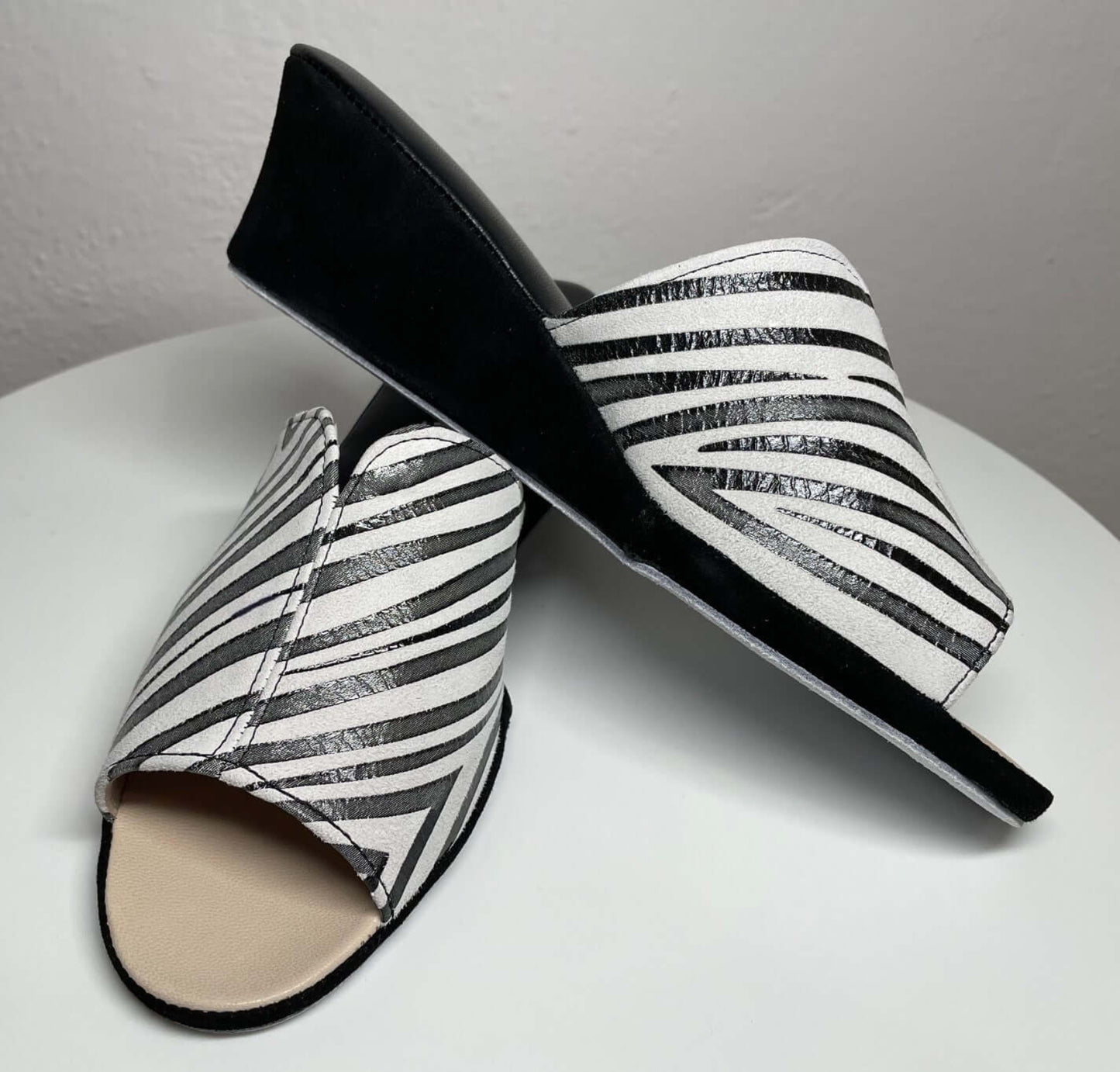 0112 Camoscio Zebrato Nero Suola Bufalo Ciabatte da camera Donna Original Milly Made in Italy