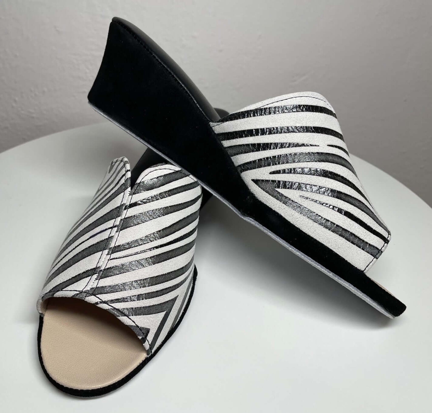 0112 Camoscio Zebrato Nero Suola Bufalo Ciabatte da camera Donna Original Milly Made in Italy