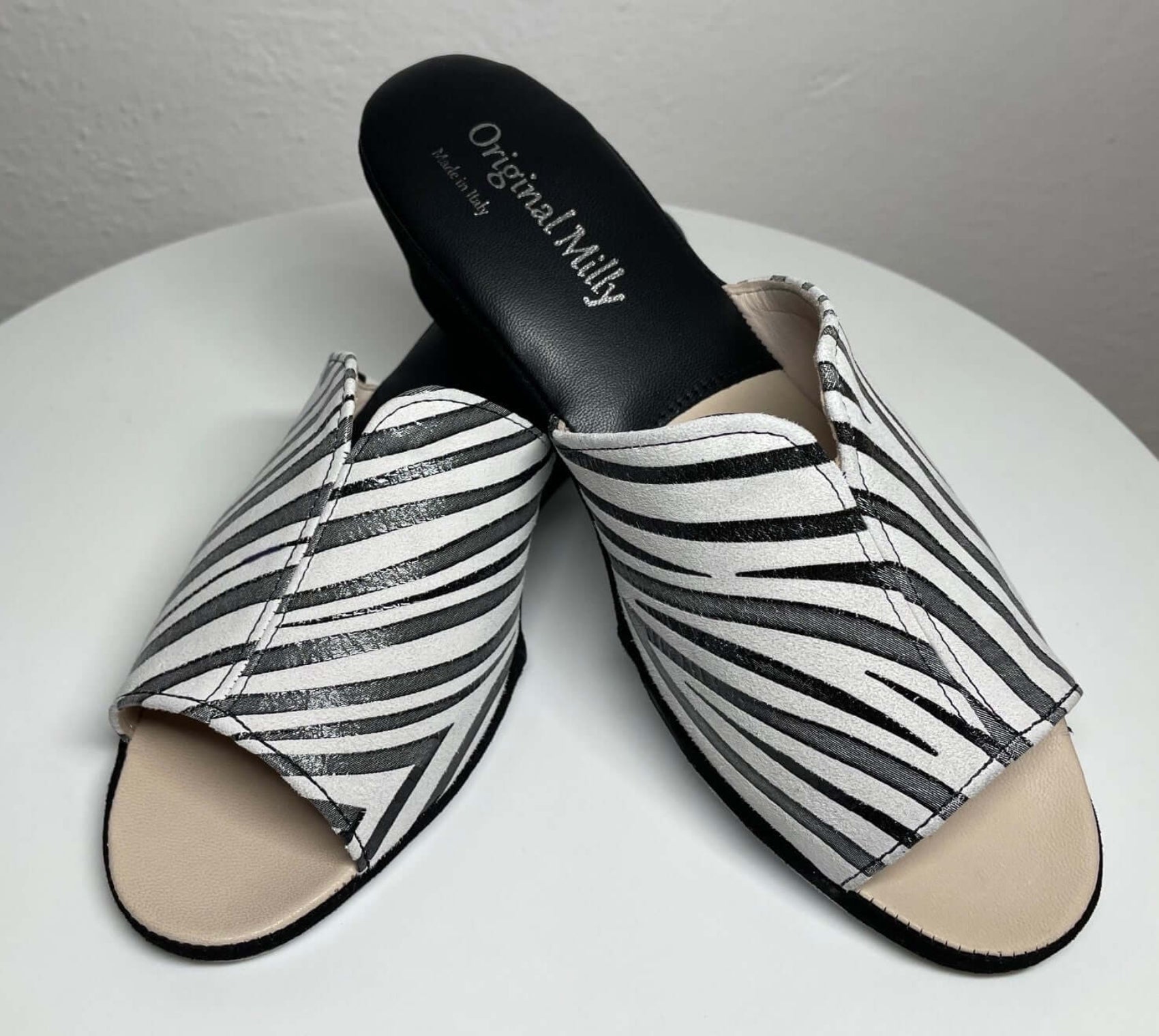 0112 Camoscio Zebrato Nero Suola Bufalo Ciabatte da camera Donna Original Milly Made in Italy