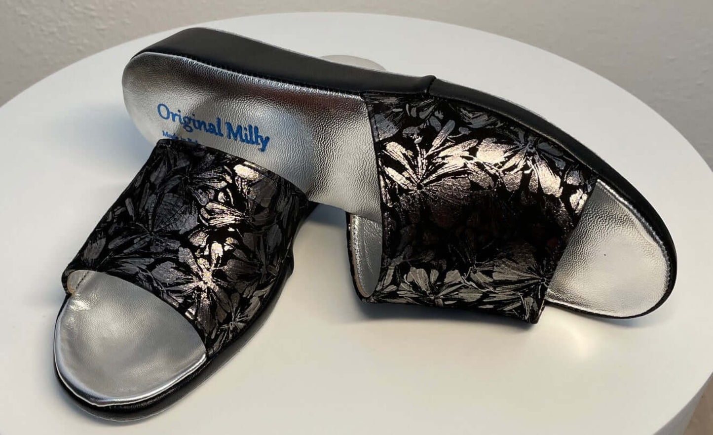 0204 Camoscio Nero a fiori Suola Bufalo Ciabatte da camera Donna Original Milly Made in Italy