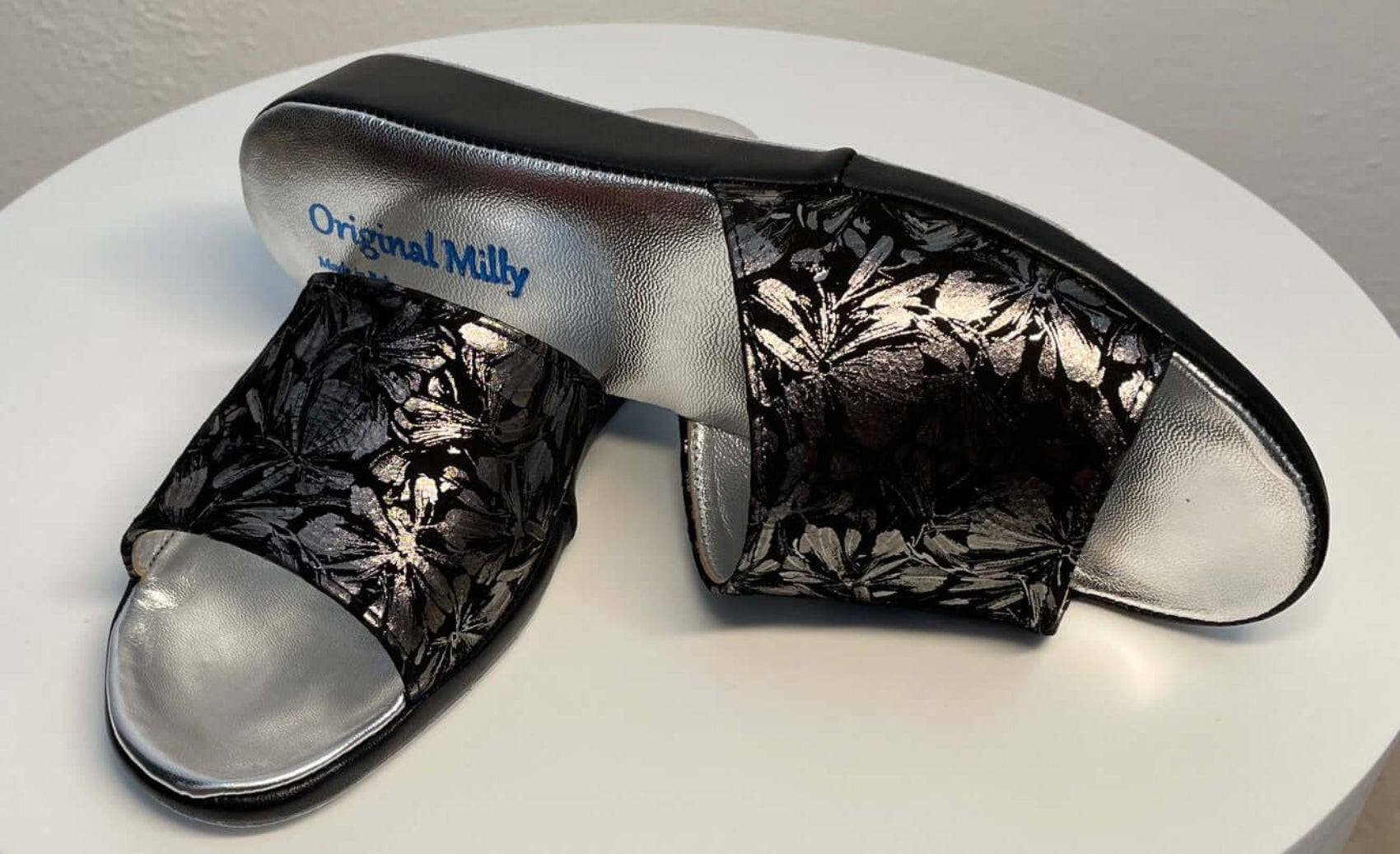 0204 Camoscio Nero a fiori Suola Bufalo Ciabatte da camera Donna Original Milly Made in Italy