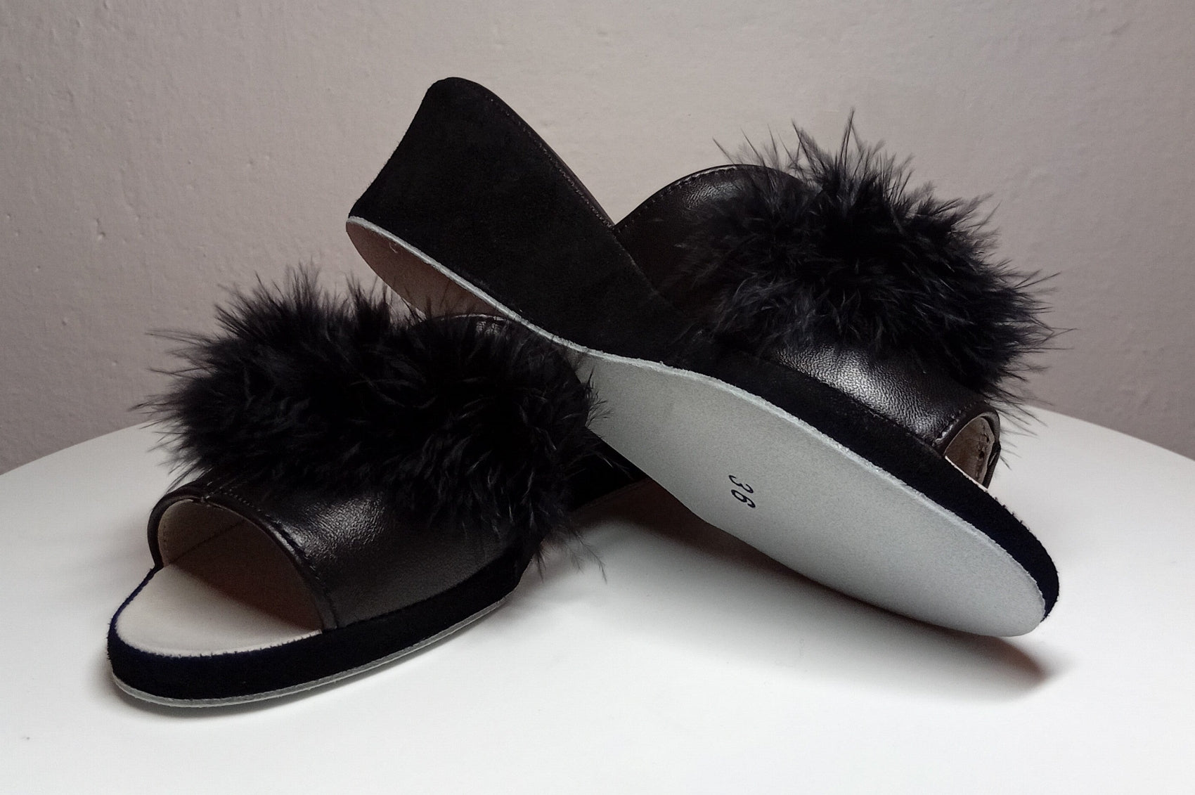 0301 Nappa e Camoscio Nero con Piuma Suola Bufalo Ciabatte da camera Donna Original Milly Made in Italy
