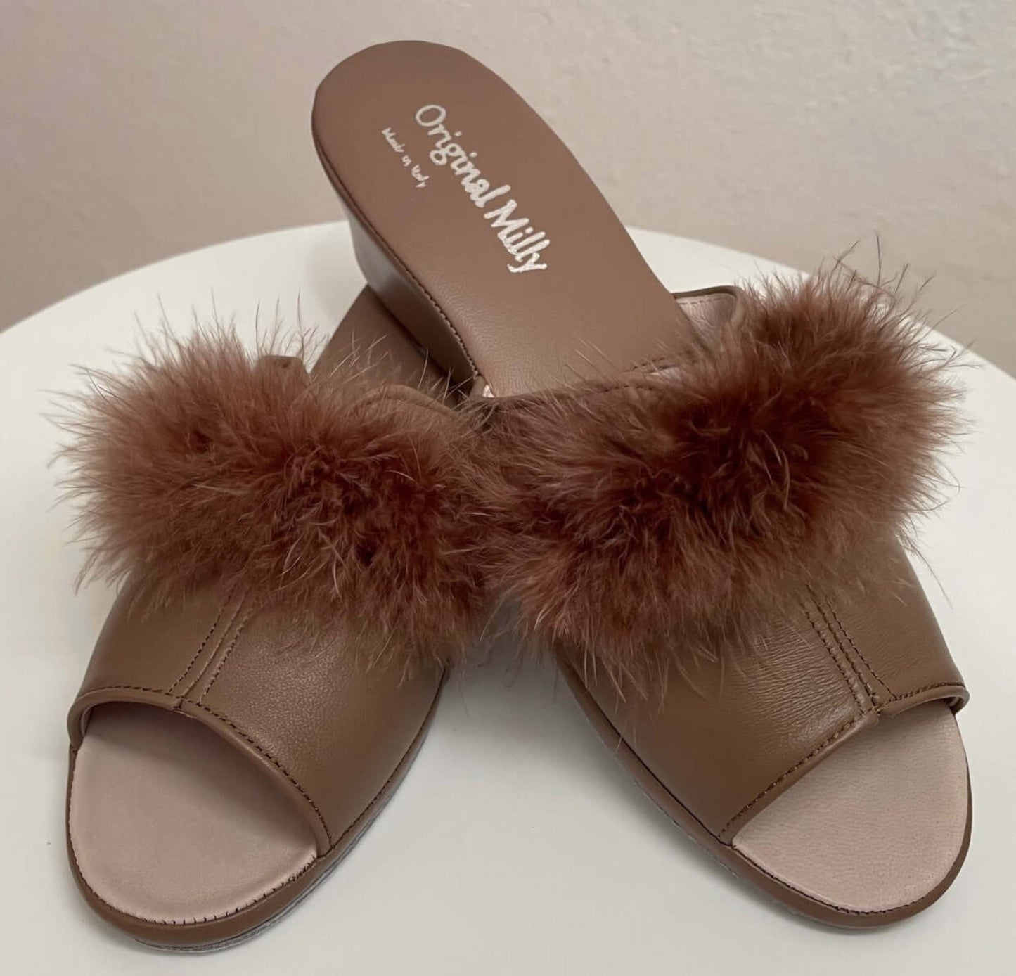 0301 Nappa e Camoscio Taupe con Piuma Suola Bufalo Ciabatte da camera Donna Original Milly Made in Italy
