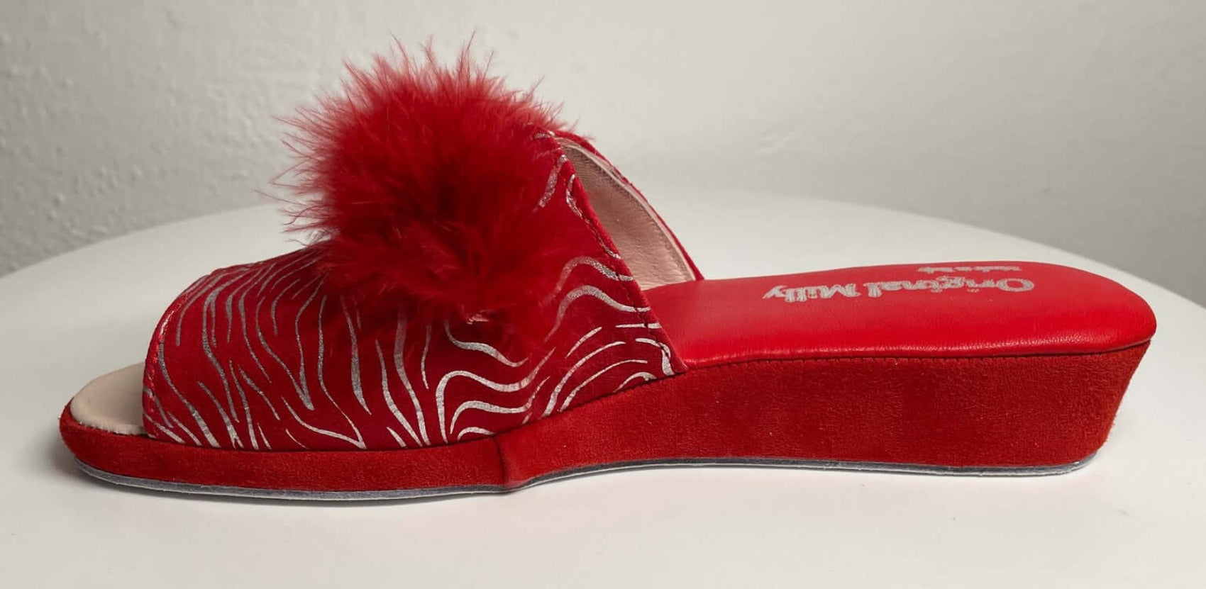 0302 Camoscio Zebrato Rosso con Piuma Suola Bufalo Ciabatte da camera Donna Original Milly Made in Italy