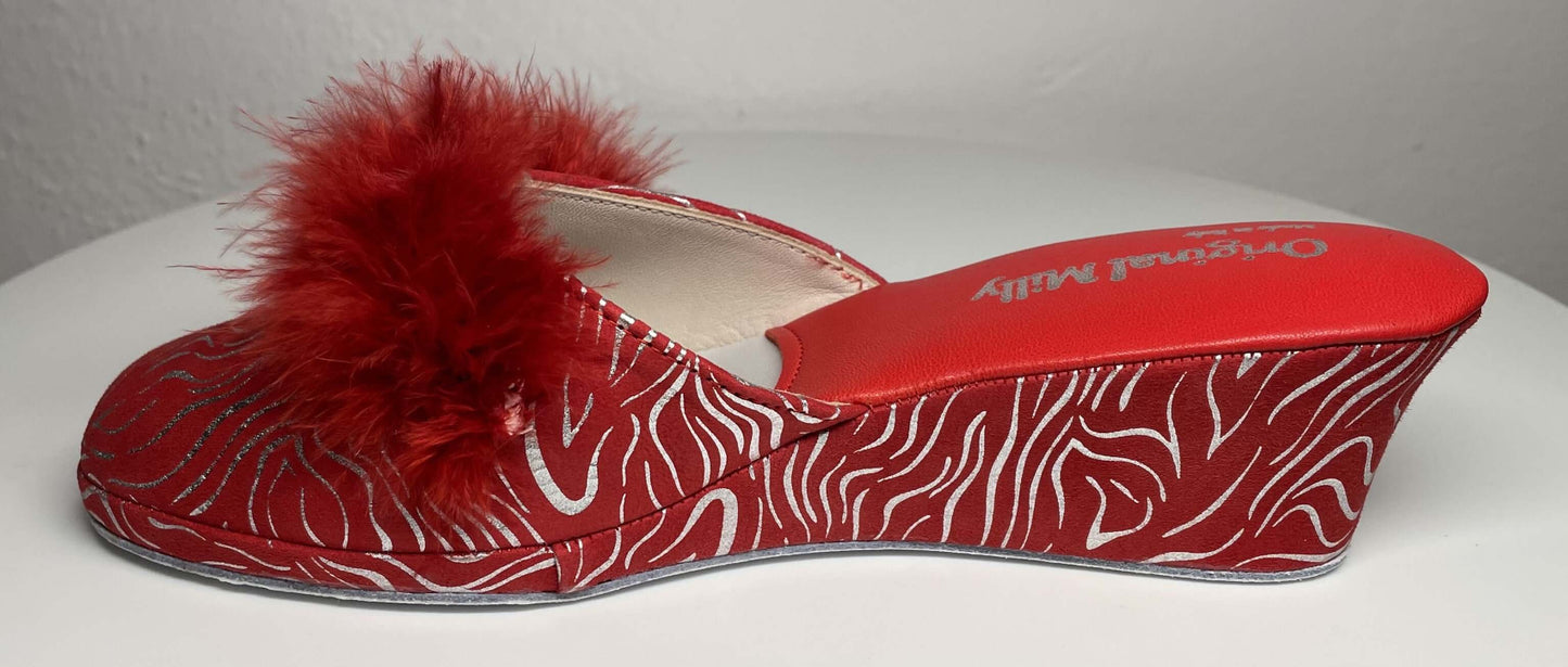 0310 Camoscio Zebrato Rosso con piuma Suola Bufalo Ciabatte da camera Donna Original Milly Made in Italy