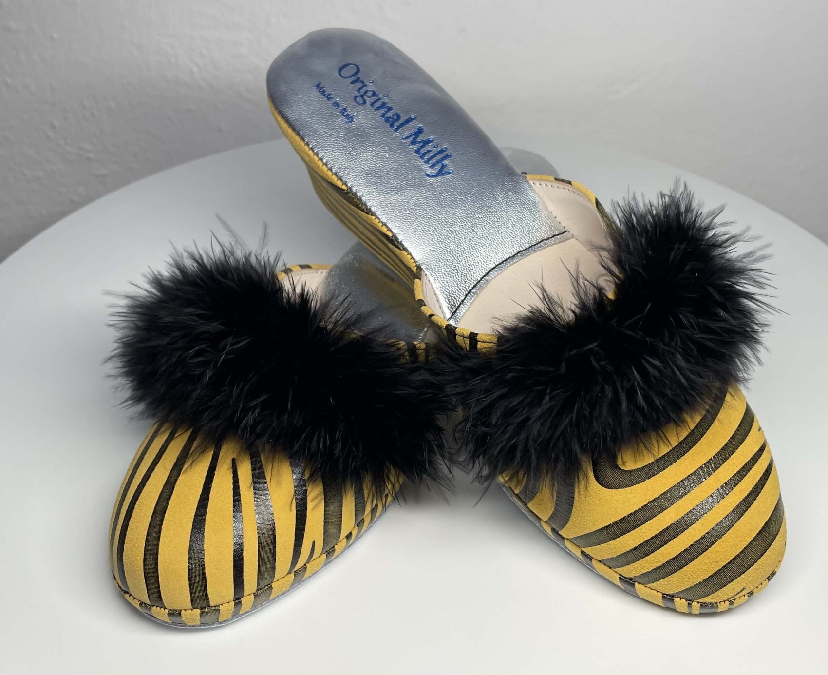 0310 Camoscio Zebrato Senape con piuma Suola Bufalo Ciabatte da camera Donna Original Milly Made in Italy