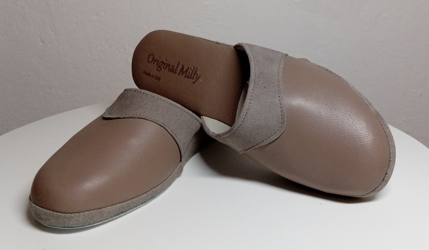 0721 Nappa e Camoscio Taupe Ciabatte da camera Donna artigianale Original Milly Made in Italy - Foto N 6