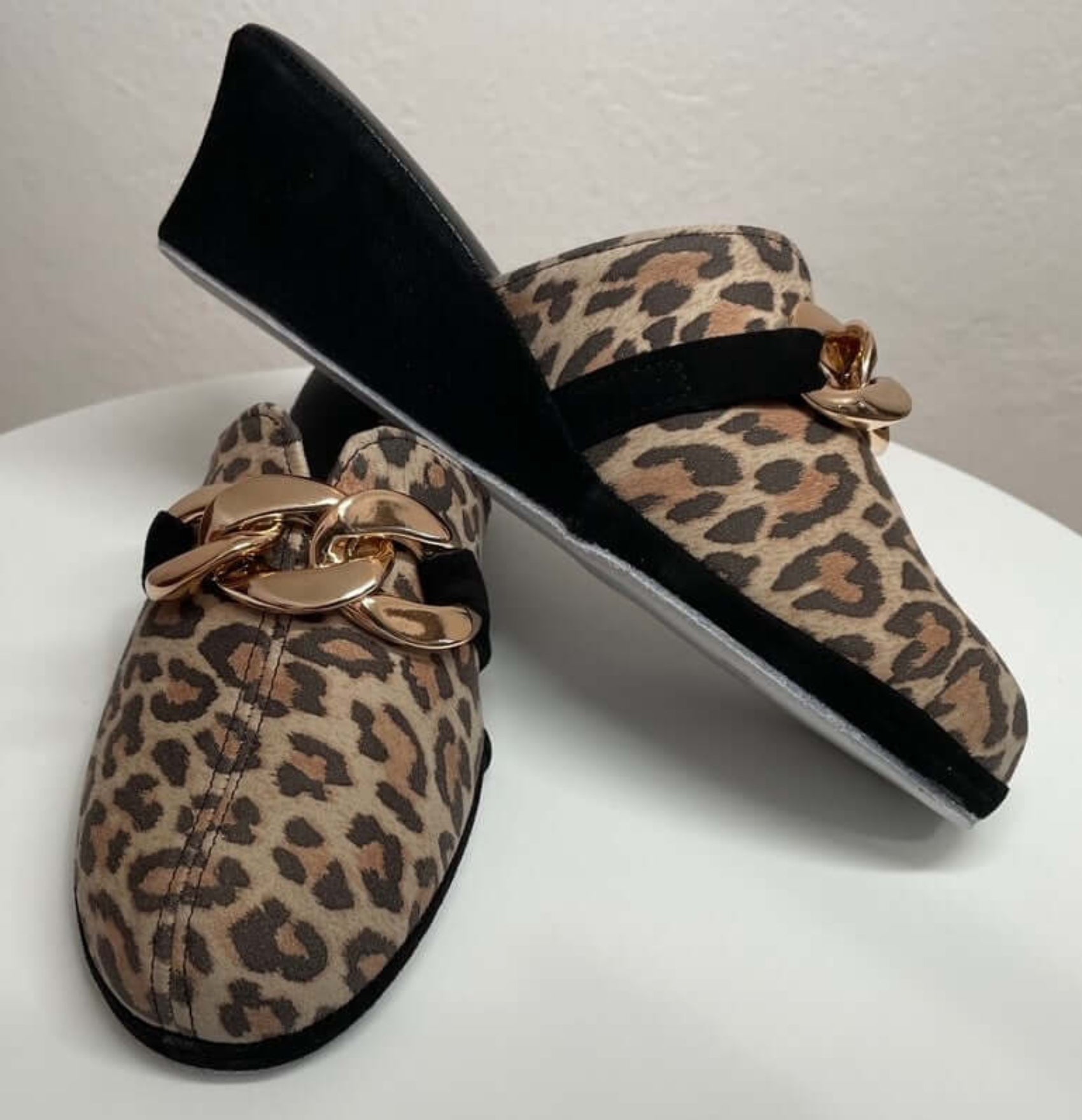 1001 Camoscio Leopardo con catena in Oro suola Bufalo Ciabatte da camera Donna Original Milly Made in Italy