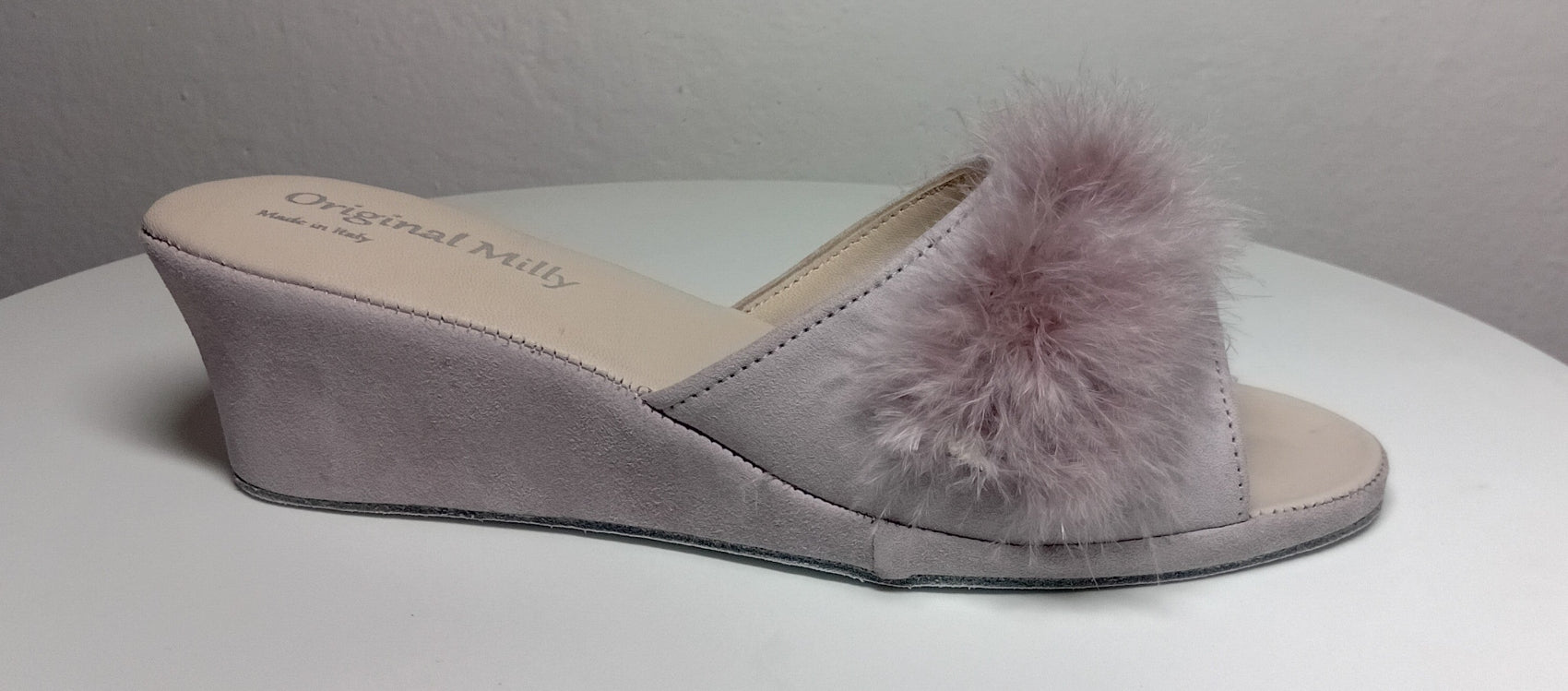 102 Camoscio Peonia  con Piuma Suola Bufalo Ciabatte da camera Donna Original Milly Made in Italy - Foto N 1
