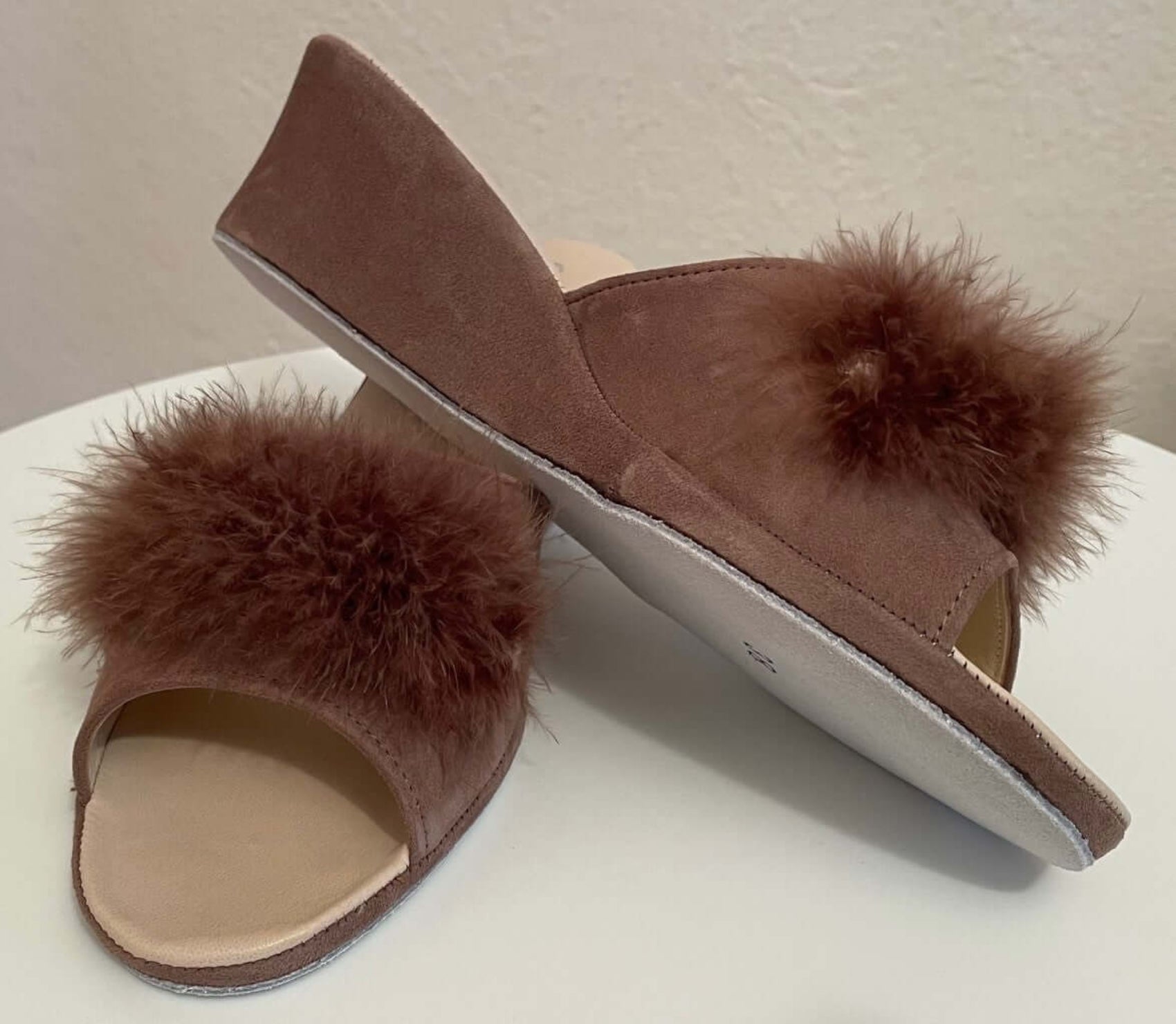 102 Camoscio Taupe con piuma suola Bufalo Ciabatte da camera Donna Original Milly Made in Italy