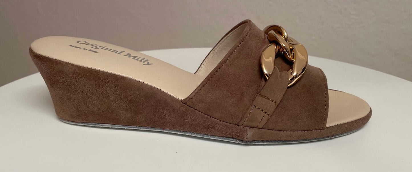105 Camoscio Taupe con catena in Oro suola Bufalo Ciabatte da camera Donna Original Milly Made in Italy