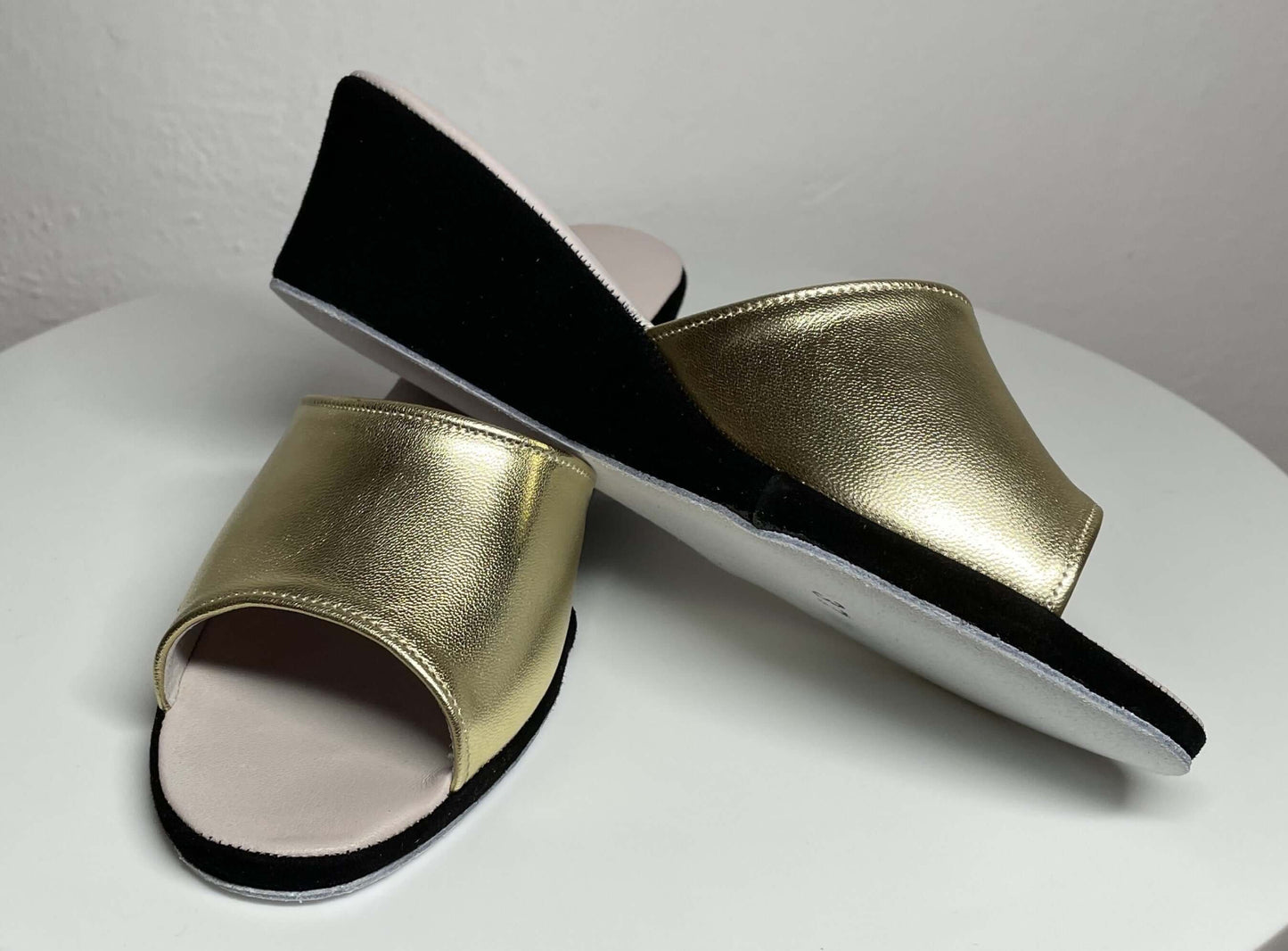 1103 Nappa Oro e Camoscio Nero Suola Bufalo Ciabatte da camera Donna Original Milly Made in Italy