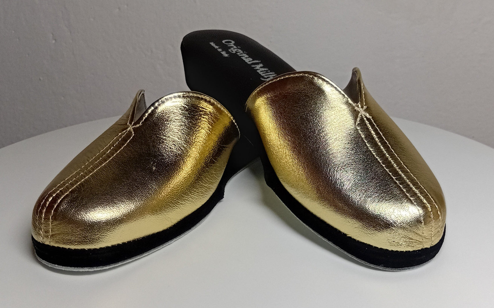 1200 Nappa Nero Oro suola Bufalo Ciabatte da camera Donna Original Milly Made in Italy - Foto N 4