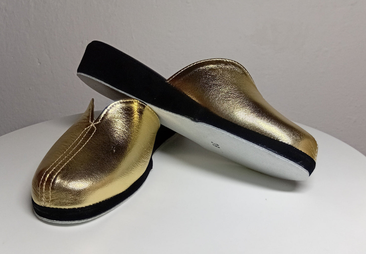 1200 Nappa Nero Oro suola Bufalo Ciabatte da camera Donna Original Milly Made in Italy - Foto N 5