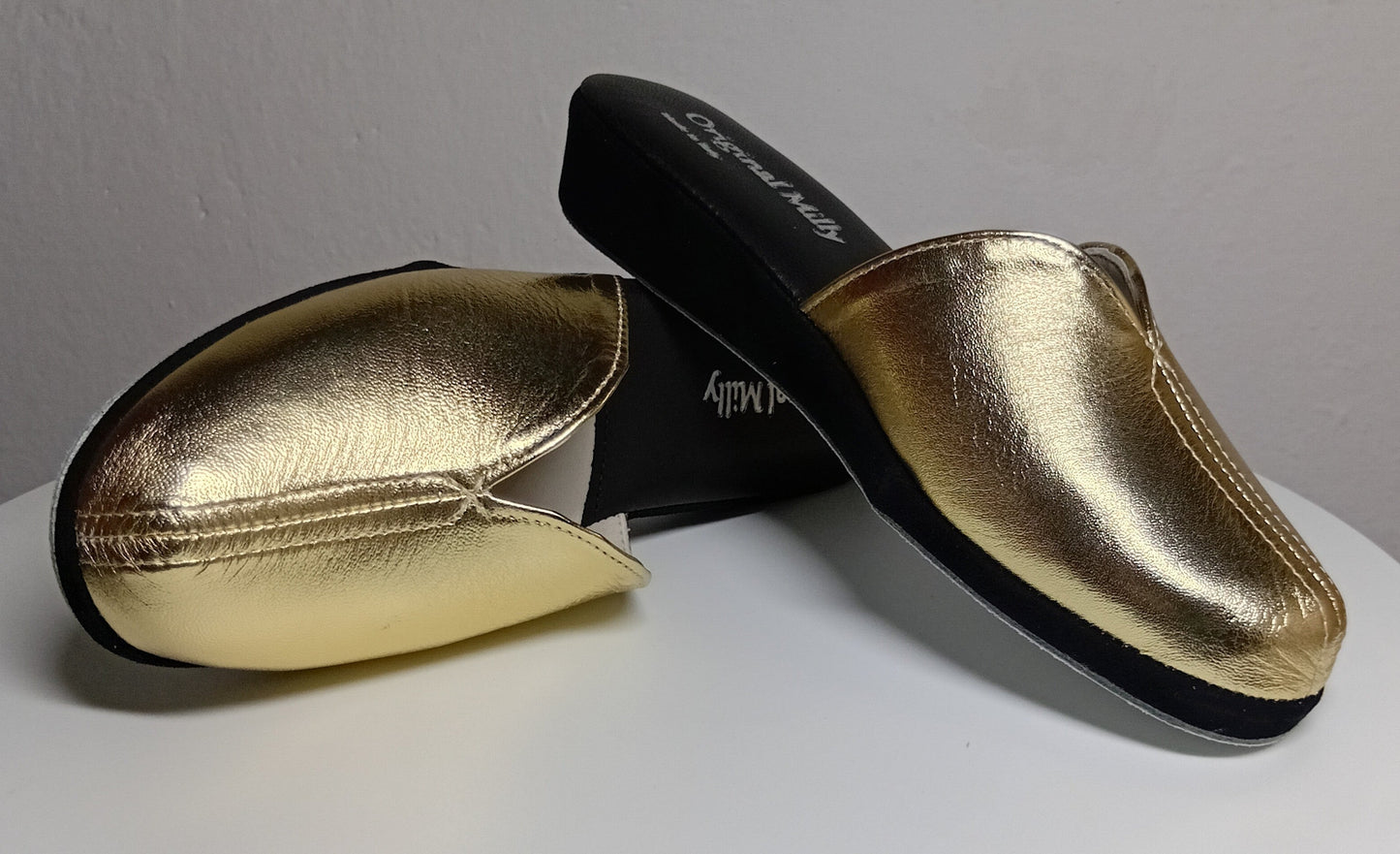 1200 Nappa Nero Oro suola Bufalo Ciabatte da camera Donna Original Milly Made in Italy - Foto N 7