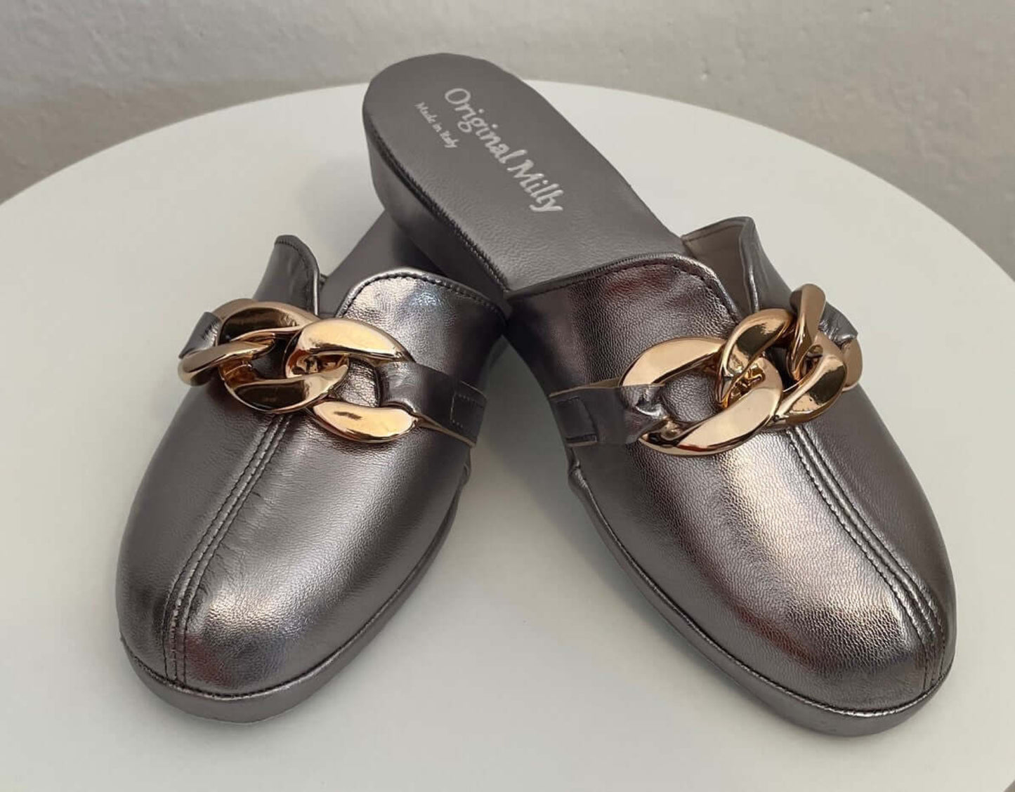 1201 Nappa Piombo con catena Oro suola Bufalo Ciabatte da camera Donna Original Milly Made in Italy