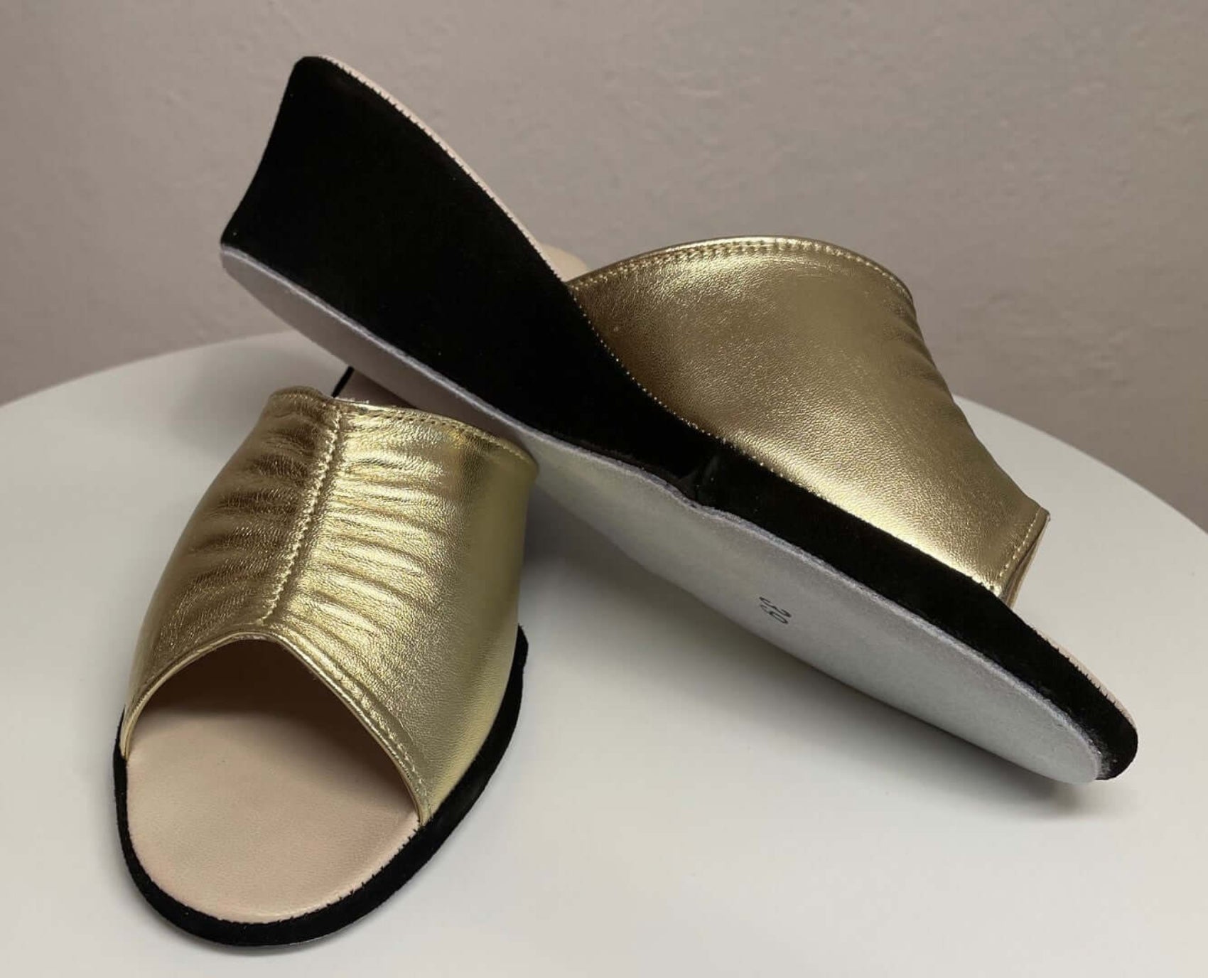 1705 Nappa e Camoscio Nero Oro suola Bufalo Ciabatte da camera Donna Original Milly Made in Italy