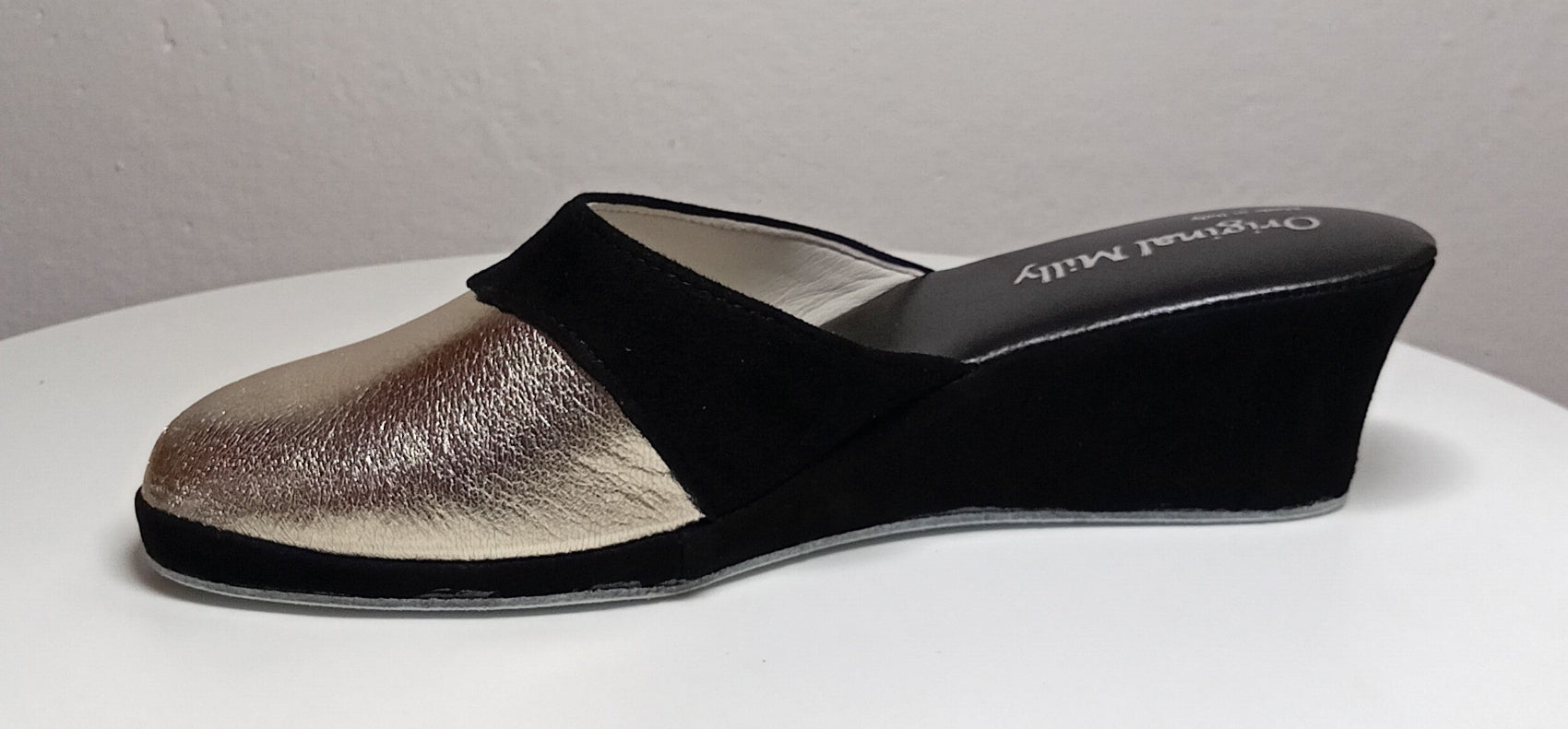 7210 Nappa e Camoscio Nero Oro Ciabatte da camera Donna artigianale Original Milly Made in Italy - Foto N 3